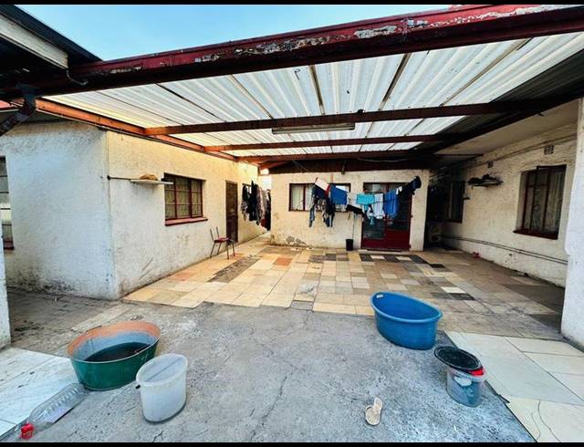 7 BEDROOM HOUSE FOR SALE IN ACTONVILLE